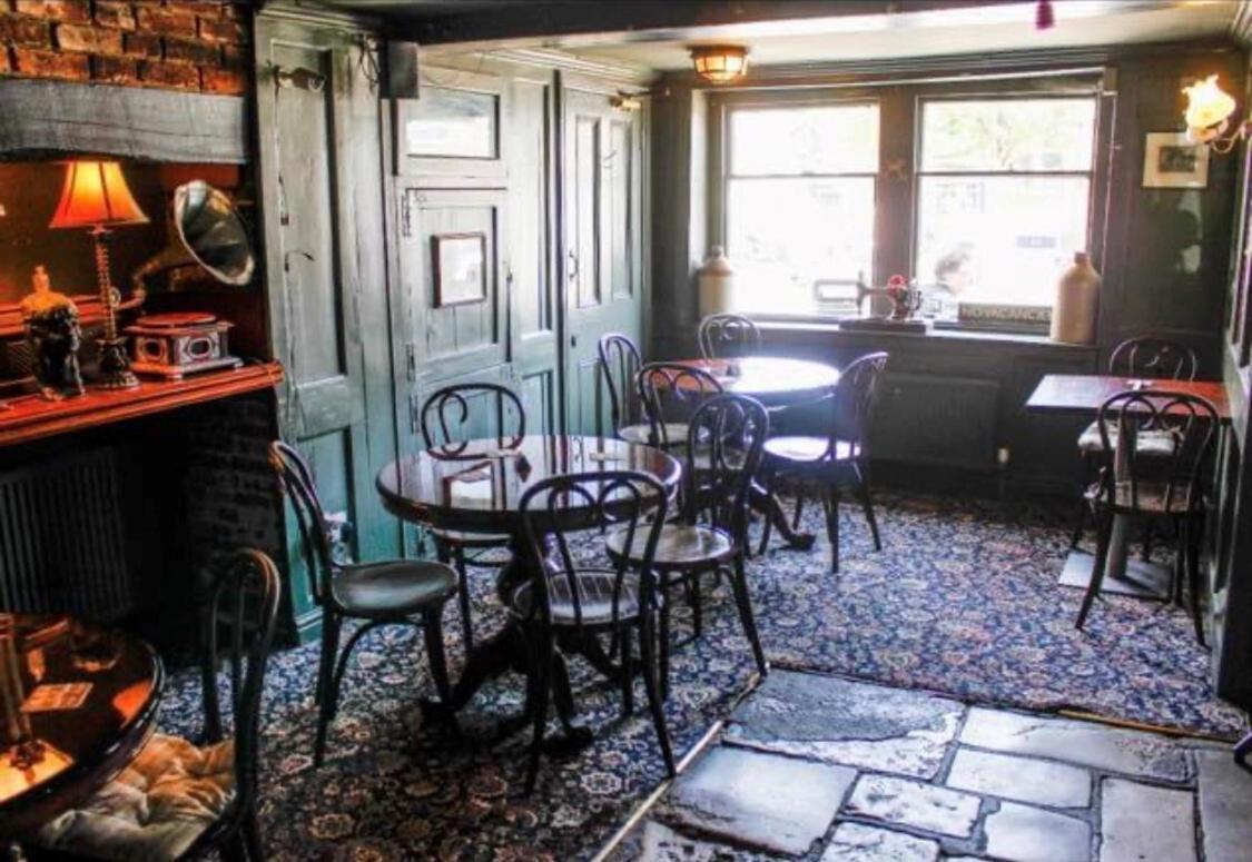 Wheatsheaf Hotel Newport  Exterior foto