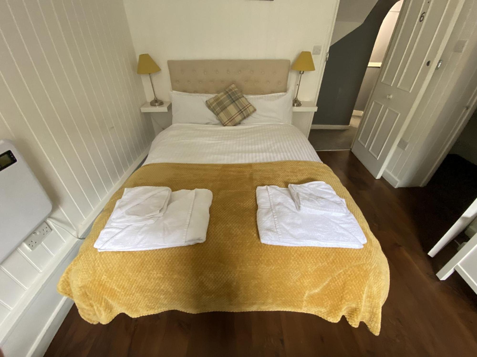 Wheatsheaf Hotel Newport  Habitación foto