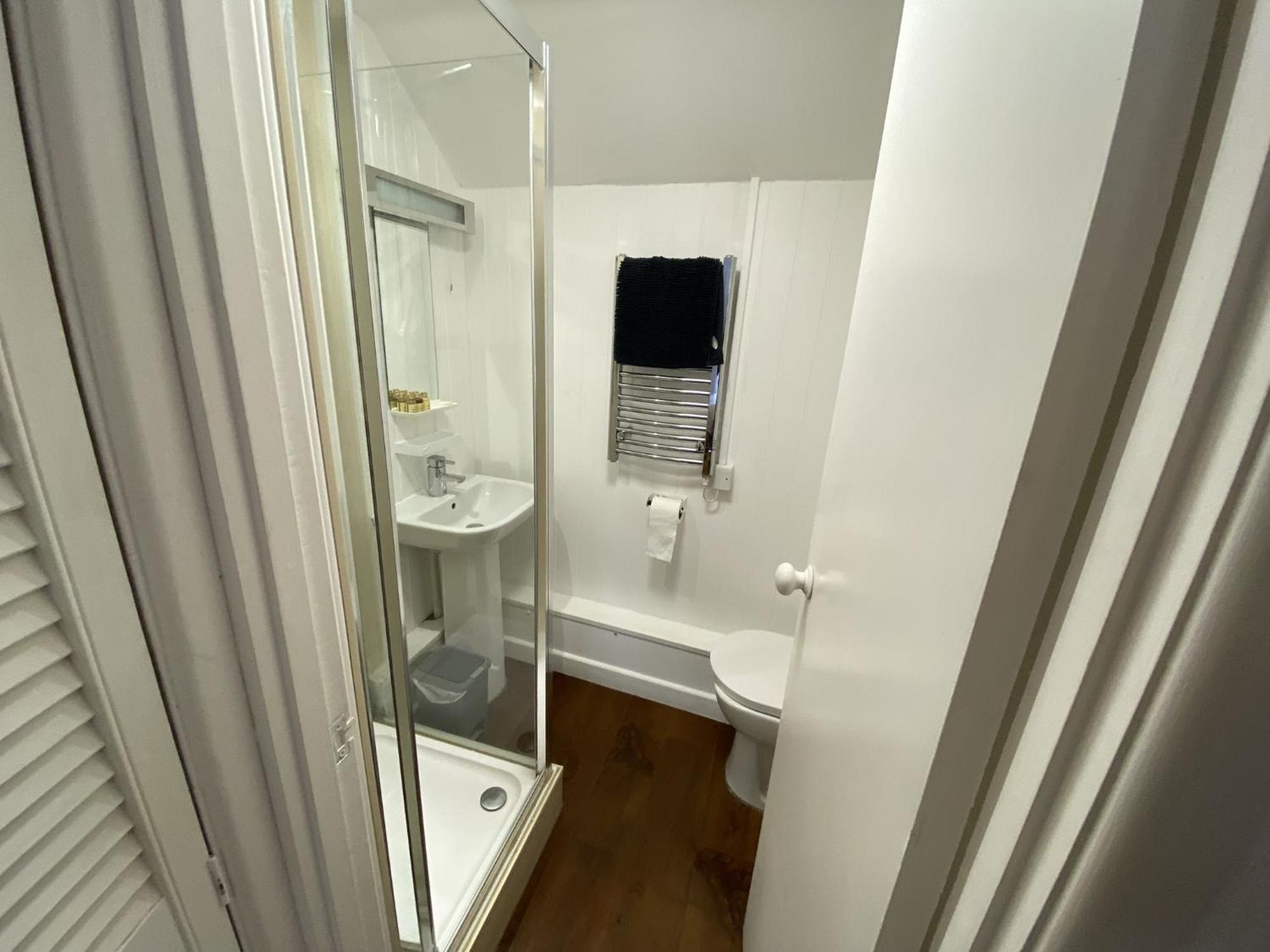 Wheatsheaf Hotel Newport  Habitación foto