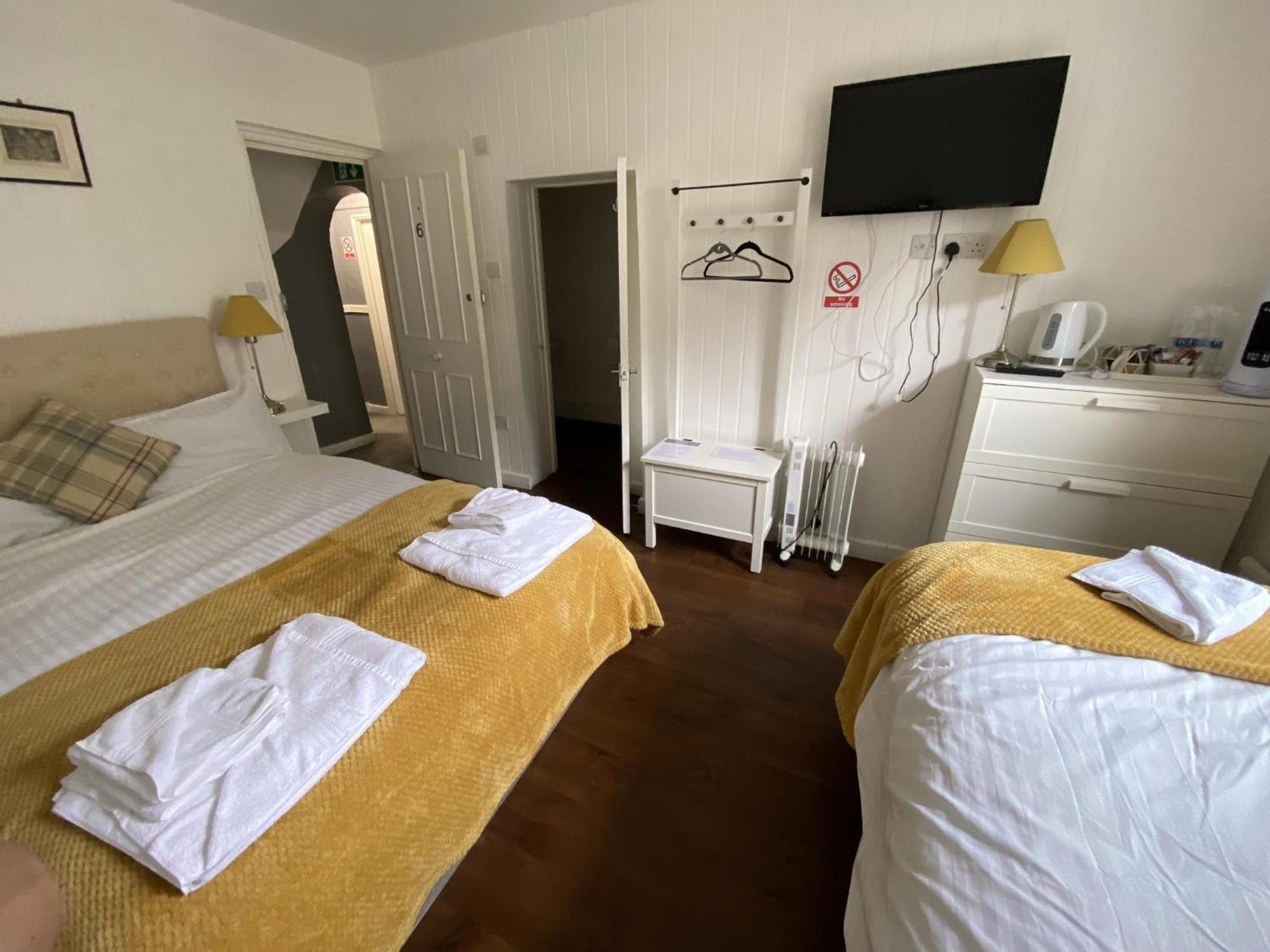 Wheatsheaf Hotel Newport  Habitación foto