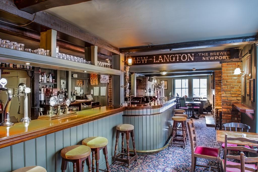 Wheatsheaf Hotel Newport  Exterior foto